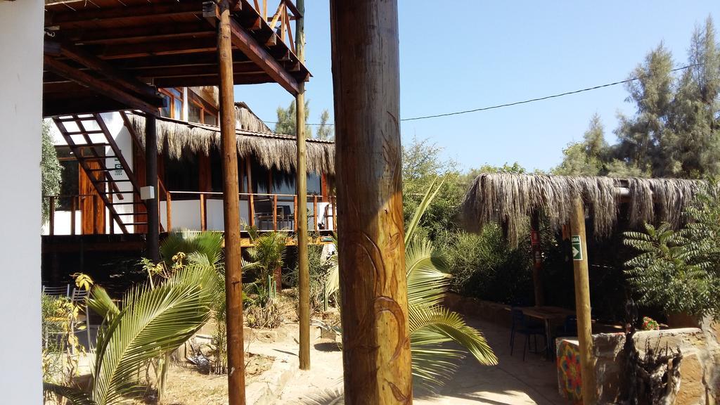 Lapa Lapa Lobitos Bungalows Hotel Bagian luar foto